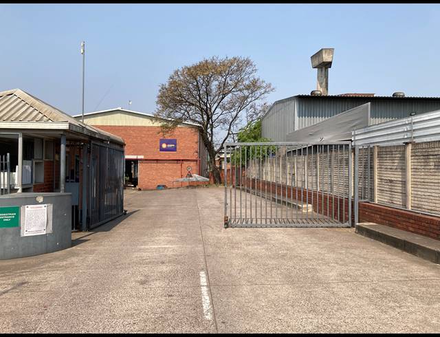 372M² FACTORY TO LET IN NEW GERMANY